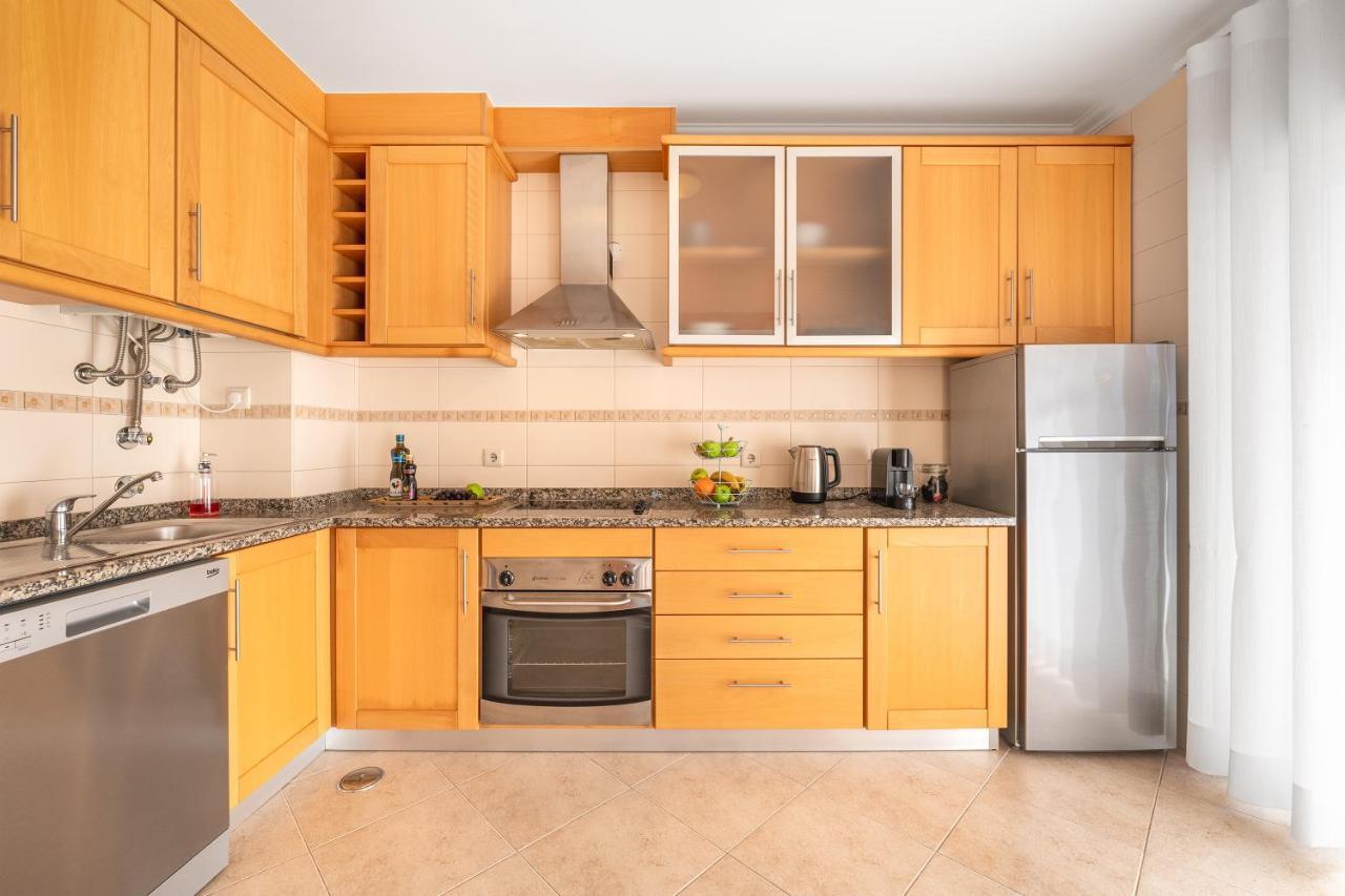 Apartamento Ocean Getaway - Private Parking And Sea View Nazaré Exterior foto