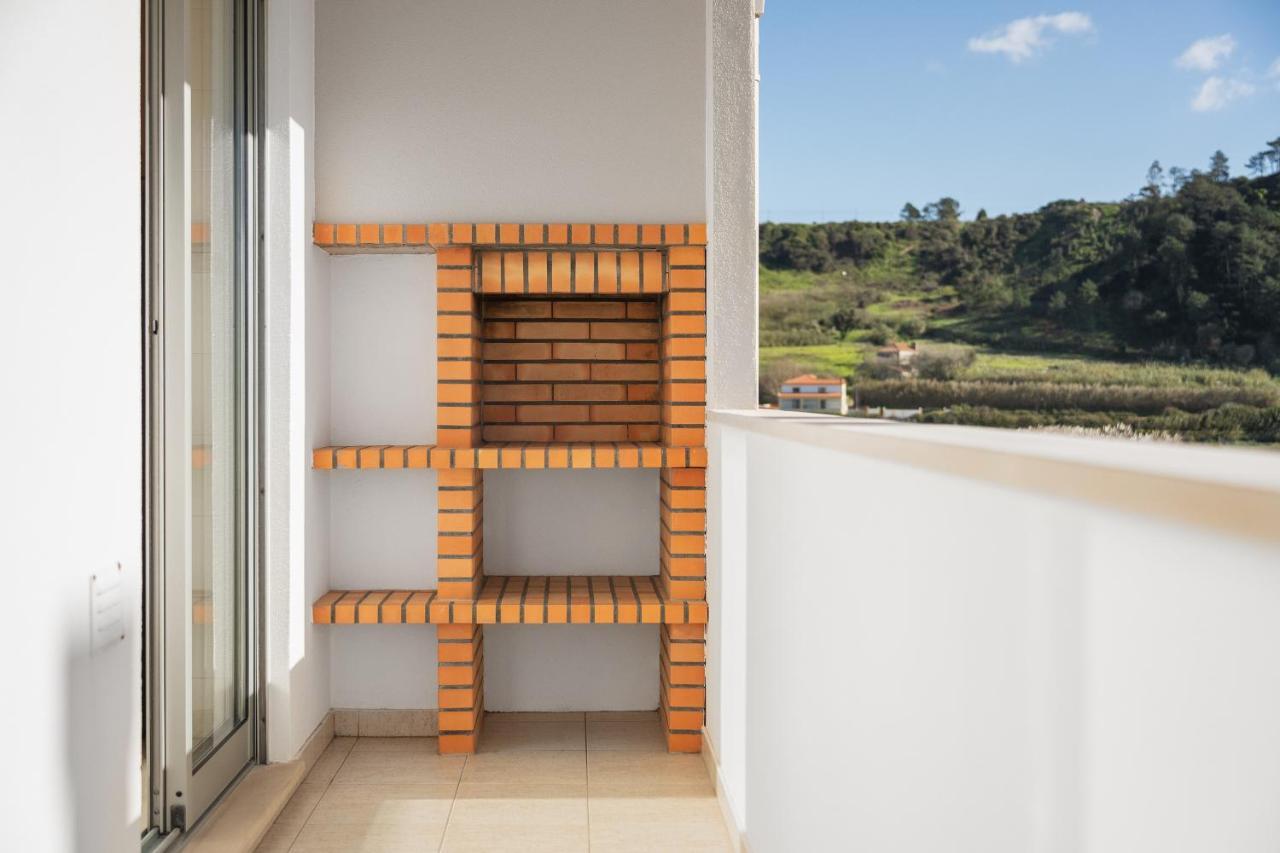 Apartamento Ocean Getaway - Private Parking And Sea View Nazaré Exterior foto