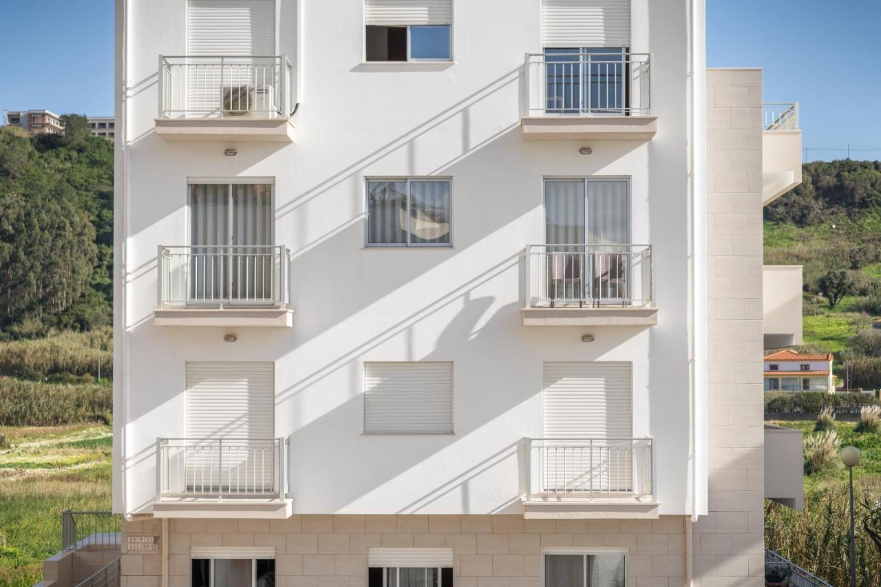 Apartamento Ocean Getaway - Private Parking And Sea View Nazaré Exterior foto